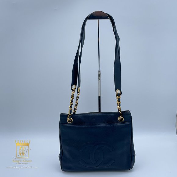 CHANEL VINTAGE DARK BLUE CAVIAR LEATHER SHOULDER BAG - Picture 2 of 11